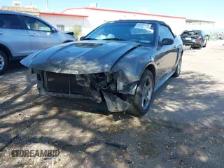 1999 Ford Mustang GT z VIN 1FAFP45X4XF117368, wystawiony jako IAAI lot #42714841 z przebiegiem 135 368 mil mil oraz . Historia ofert i sprzedaży dostępna na DreamBid. Obrazek 6.