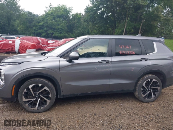2022 Mitsubishi Outlander SE with VIN JA4J4UA8XNZ013789, listed as a IAAI auction lot 42572318 with 47,467 mi miles and . Bid and sale history available at DreamBid. Image 15.
