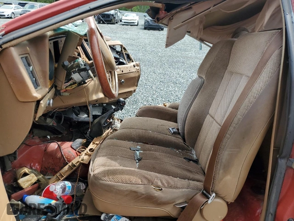 1987 Ford Ranger with VIN 1FTBR10T7HUC19721, listed as a Copart auction lot 83959854 with 33,497 mi miles and Salvage Title. Bid and sale history available at DreamBid. Image 7.