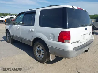 2003 Ford Expedition Special Service with VIN 1FMFU16L63LA30060, listed as a IAAI auction lot 42080566 with 178,757 mi miles. Bid and sale history available at carsss.com. Image 3.