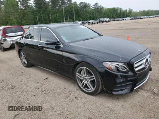 2018 Mercedes-Benz E-Class E 300 with VIN WDDZF4JB1JA463344, listed as a Copart auction lot 46793553 with 38,851 mi miles. Bid and sale history available at carsss.com. Image 4.