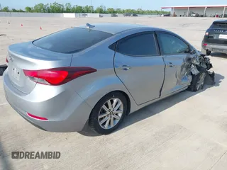 2015 Hyundai Elantra SE z VIN 5NPDH4AE8FH598295, wystawiony jako IAAI lot #42016527 z przebiegiem 119 958 mil mil oraz . Historia ofert i sprzedaży dostępna na DreamBid. Obrazek 4.