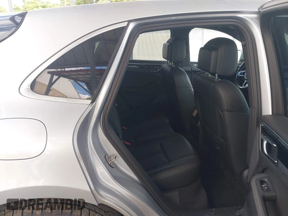 2015 Porsche Macan S z VIN WP1AB2A51FLB59359, wystawiony jako IAAI lot #42188232 z przebiegiem 161 082 mil mil oraz . Historia ofert i sprzedaży dostępna na DreamBid. Obrazek 8.
