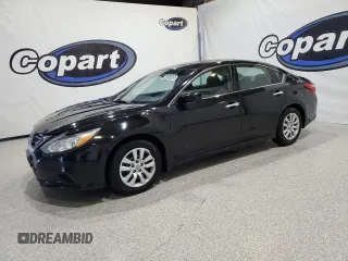 2017 Nissan Altima S z VIN 1N4AL3AP3HN345987, wystawiony jako Copart lot #56353465 z przebiegiem 225 869 mil mil oraz Czysty tytuł • Clean title. Historia ofert i sprzedaży dostępna na DreamBid. Obrazek 1.