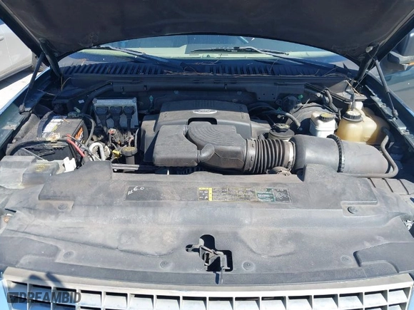 2004 Ford Expedition Eddie Bauer with VIN 1FMFU18L04LA47547, listed as a IAAI auction lot 41501815 with 207,138 mi miles. Bid and sale history available at carsss.com. Image 10.