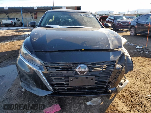 2025 Nissan Altima SV with VIN 1N4BL4DWXSN327748, listed as a Copart auction lot 41893135 with 730 mi miles and Salvage Title. Bid and sale history available at DreamBid. Image 5.