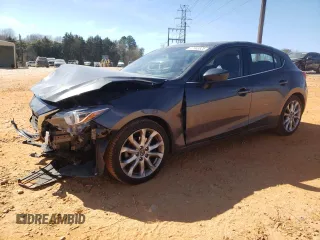 2016 Mazda 3 S Grand Touring z VIN JM1BM1N39G1298185, wystawiony jako Copart lot #47043825 z przebiegiem 111 514 mil mil oraz Szkoda całkowita • Salvage title. Historia ofert i sprzedaży dostępna na DreamBid. Obrazek 1.
