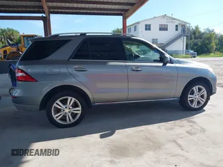 2014 Mercedes-Benz M 350 with VIN 4JGDA2EB6EA275759, listed as a IAAI auction lot 40403071 with 75,095 mi miles and . Bid and sale history available at DreamBid. Image 13.