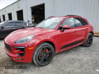 2018 Porsche Macan GTS z VIN WP1AG2A58JLB63631, wystawiony jako Copart lot #56570465 z przebiegiem 98 459 mil mil oraz Nie do naprawy • Non repairable. Historia ofert i sprzedaży dostępna na DreamBid. Obrazek 1.