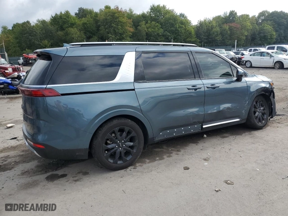 2022 Kia Carnival SX with VIN KNDNE5H30N6167806, listed as a Copart auction lot 70688734 with 29,980 mi miles and Salvage Title. Bid and sale history available at carsss.com. Image 3.