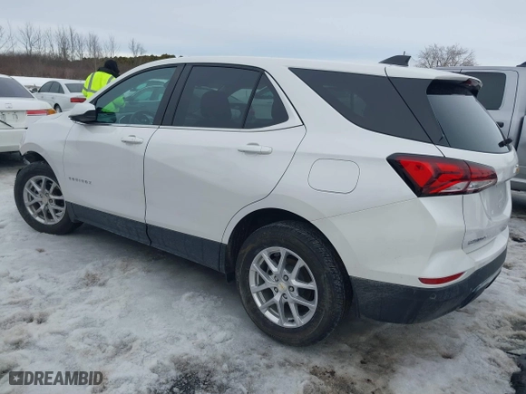 2022 Chevrolet Equinox LT with VIN 3GNAXUEVXNL299977, listed as a IAAI auction lot 41628827 with 6,513 mi miles. Bid and sale history available at carsss.com. Image 3.
