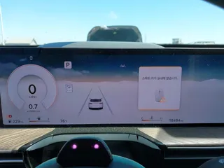 2025 Genesis GV80 z VIN KMUHBESB6SU220535, wystawiony jako IAAI lot #41967009 z przebiegiem 18 484 mil mil oraz . Historia ofert i sprzedaży dostępna na DreamBid. Obrazek 7.