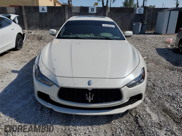 2015 Maserati Ghibli S Q4 z VIN ZAM57RTA5F1147830, wystawiony jako Copart lot #57204205 z przebiegiem 89 828 mil mil oraz Tytuł czysty. Historia ofert i sprzedaży dostępna na DreamBid. Obrazek 5.