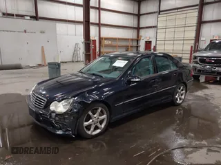 2007 Mercedes-Benz C 230 Sport с VIN WDBRF52H97F930409, выставлен на аукционе IAAI как лот 42504108 с пробегом 124 944 миль миль и . История ставок и продаж доступна на DreamBid. Изображение 18.