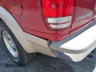 1998 Ford Explorer XL z VIN 1FMZU34E4WZC17697, wystawiony jako IAAI lot #42215382 z przebiegiem 211 538 mil mil oraz . Historia ofert i sprzedaży dostępna na DreamBid. Obrazek 6.