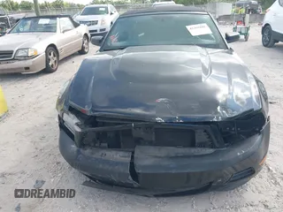 2010 Ford Mustang V6 с VIN 1ZVBP8EN8A5167067, выставлен на аукционе IAAI как лот 42365888 с пробегом 171 500 миль миль и . История ставок и продаж доступна на DreamBid. Изображение 14.