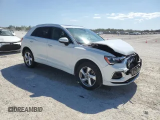 2020 Audi Q3 Premium with VIN WA1AECF38L1052445, listed as a Copart auction lot 51670093 with 61,245 mi miles. Bid and sale history available at carsss.com. Image 4.