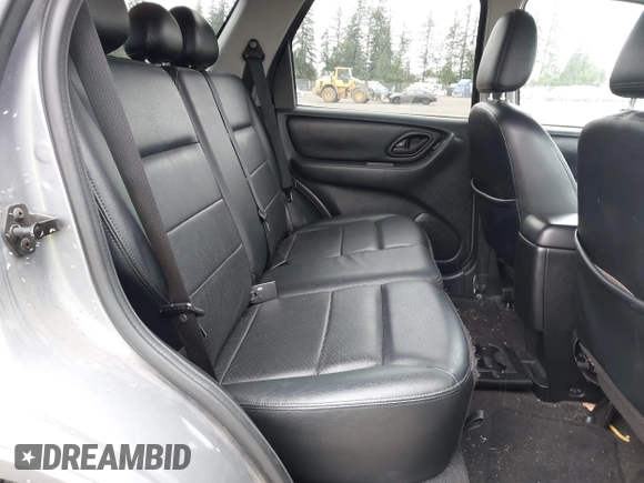 2007 Ford Escape Limited with VIN 1FMCU94147KA30136, listed as a IAAI auction lot 41896592 with 196,340 mi miles. Bid and sale history available at carsss.com. Image 8.