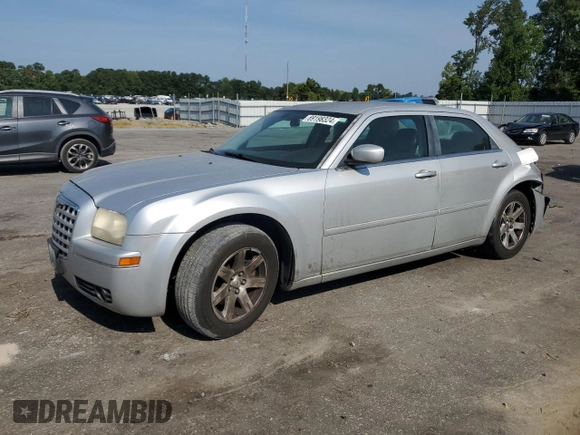 2007 Chrysler 300 Signature with VIN 2C3KA53G87H692238, listed as a Copart auction lot 69198324 with 139,300 mi miles and Salvage Title. Bid and sale history available at carsss.com. Image 1.