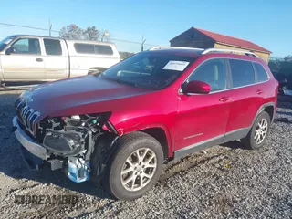 2016 Jeep Cherokee Latitude with VIN 1C4PJMCB2GW153972, listed as a IAAI auction lot 40579489 with 130,176 mi miles. Bid and sale history available at carsss.com. Image 18.