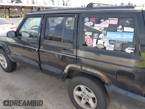 1997 Jeep Cherokee Sport with VIN 1J4FJ68S9VL517300, listed as a IAAI auction lot 42003493 with Not provided miles and . Bid and sale history available at DreamBid. Image 6.