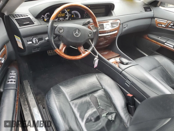 2010 Mercedes-Benz CL 550 z VIN WDDEJ8GBXAA025272, wystawiony jako Copart lot #43619445 z przebiegiem 128 793 mil mil oraz Szkoda całkowita • Salvage title. Historia ofert i sprzedaży dostępna na DreamBid. Obrazek 8.