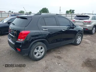 2020 Chevrolet Trax LT z VIN KL7CJLSB2LB044114, wystawiony jako IAAI lot #42476036 z przebiegiem 111 951 mil mil oraz . Historia ofert i sprzedaży dostępna na DreamBid. Obrazek 4.