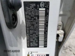 2006 Toyota Matrix STD z VIN 2T1KR32EX6C601035, wystawiony jako Copart lot #55938865 z przebiegiem 253 835 mil mil oraz Szkody całkowita. Historia ofert i sprzedaży dostępna na DreamBid. Obrazek 12.
