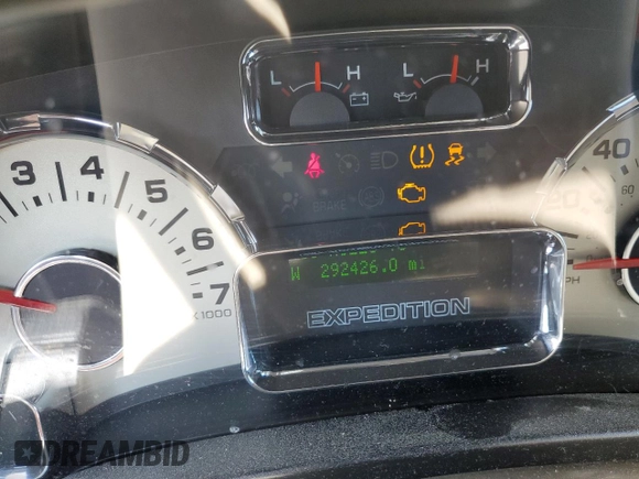 2010 Ford Expedition Eddie Bauer with VIN 1FMJU1H58AEB58066, listed as a Copart auction lot 55818855 with 292,426 mi miles and Salvage title. Bid and sale history available at DreamBid. Image 9.