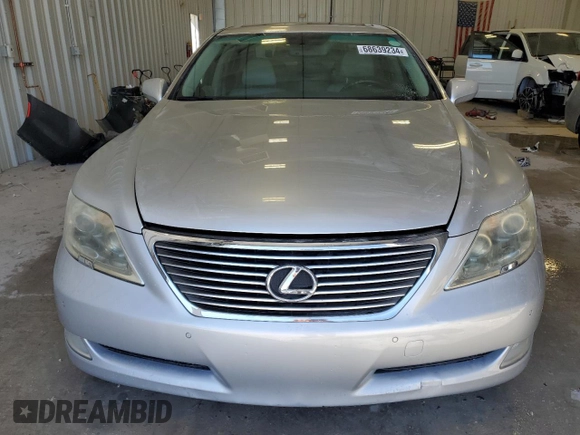 2009 Lexus LS 460 L with VIN JTHGL46FX95033756, listed as a Copart auction lot 68639234 with 109,132 mi miles and Salvage title. Bid and sale history available at DreamBid. Image 5.