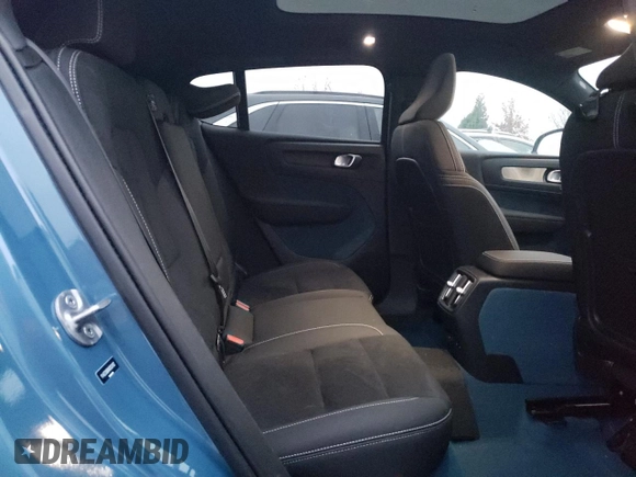 2022 Volvo C40 Ultimate с VIN YV4ED3GB6N2002492, выставлен на аукционе Copart как лот 69524222 с пробегом 3 620 миль миль и . История ставок и продаж доступна на DreamBid. Изображение 10.