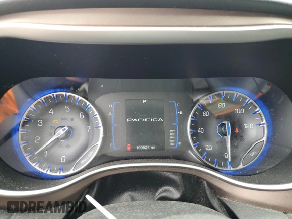 2017 Chrysler Pacifica Touring with VIN 2C4RC1DG0HR638357, listed as a Copart auction lot 59319465 with 100,921 mi miles and Clean title. Bid and sale history available at DreamBid. Image 9.