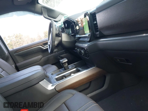 2025 Chevrolet Silverado 1500 with VIN 1GCUKJED2SZ162191, listed as a IAAI auction lot 41652833 with 2,837 mi miles and . Bid and sale history available at DreamBid. Image 5.