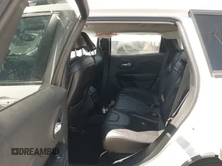 2019 Jeep Cherokee Latitude Plus with VIN 1C4PJLLBXKD405322, listed as a IAAI auction lot 41708104 with 93,295 mi miles and . Bid and sale history available at DreamBid. Image 8.