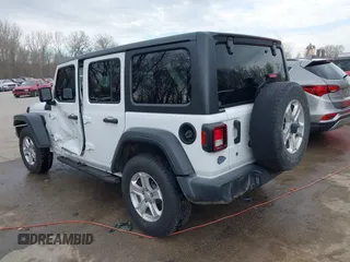 2018 Jeep Wrangler Unlimited Sport z VIN 1C4HJXDN3JW142453, wystawiony jako IAAI lot #41889589 z przebiegiem 53 693 mil mil oraz . Historia ofert i sprzedaży dostępna na DreamBid. Obrazek 3.