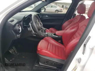 2022 Alfa Romeo Stelvio Sprint z VIN ZASPAKAN6N7D31060, wystawiony jako Copart lot #89409815 z przebiegiem Nie podano mil oraz Szkody całkowita. Historia ofert i sprzedaży dostępna na DreamBid. Obrazek 7.