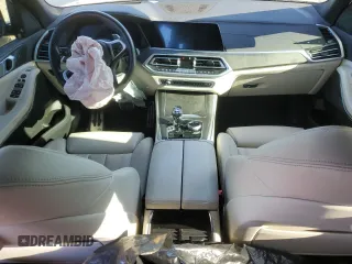 2022 BMW X5 sDrive40i with VIN 5UXCR4C02N9J39621, listed as a Copart auction lot 87696995 with 0 mi miles and Salvage Title. Bid and sale history available at carsss.com. Image 8.