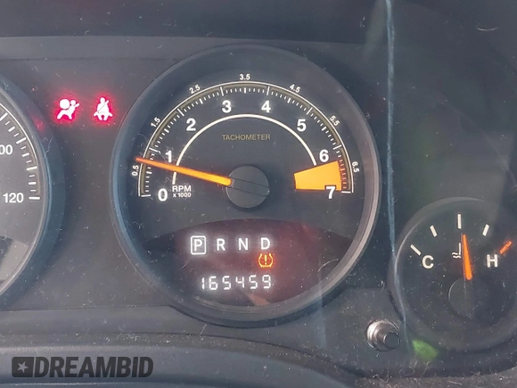2014 Jeep Patriot High Altitude with VIN 1C4NJPFA1ED653402, listed as a IAAI auction lot 42371410 with 165,459 mi miles and . Bid and sale history available at DreamBid. Image 7.