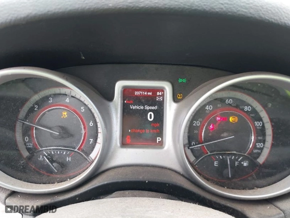 2014 Dodge Journey SE with VIN 3C4PDCAB4ET151342, listed as a IAAI auction lot 41880338 with 237,114 mi miles. Bid and sale history available at carsss.com. Image 7.