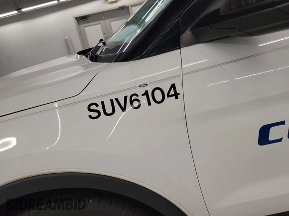 2017 Ford Explorer with VIN 1FM5K8B8XHGC52404, listed as a IAAI auction lot 42806528 with 155,913 mi miles and . Bid and sale history available at DreamBid. Image 3.