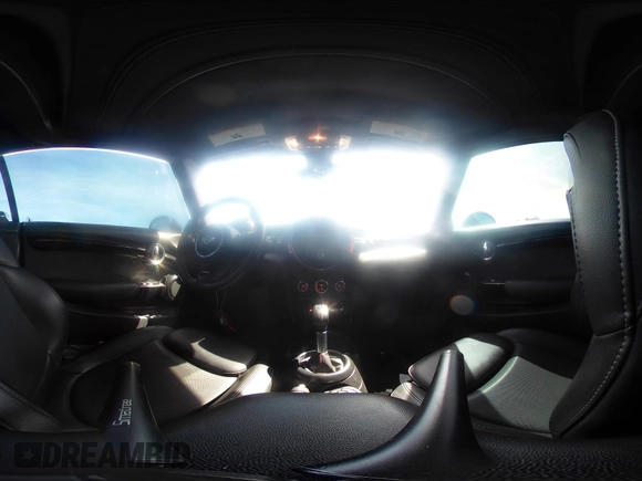 2019 MINI Convertible Cooper S с VIN WMWWG9C54K3E41195, выставлен на аукционе IAAI как лот 42149191 с пробегом 80 033 миль миль и . История ставок и продаж доступна на DreamBid. Изображение 19.