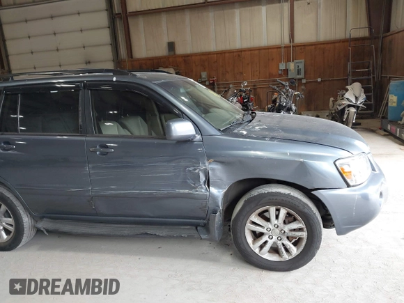 2006 Toyota Highlander z VIN JTEDW21A160003500, wystawiony jako IAAI lot #42491355 z przebiegiem 226 244 mil mil oraz . Historia ofert i sprzedaży dostępna na DreamBid. Obrazek 12.