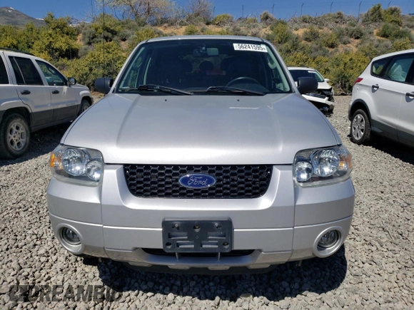 2006 Ford Escape Limited with VIN 1FMCU94196KC25387, listed as a Copart auction lot 56241595 with 136,187 mi miles and Clean title. Bid and sale history available at DreamBid. Image 5.