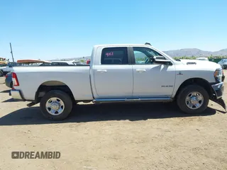 2022 Ram 2500 Big Horn with VIN 3C6UR5DL3NG344991, listed as a IAAI auction lot 42054720 with 47,125 mi miles. Bid and sale history available at carsss.com. Image 12.