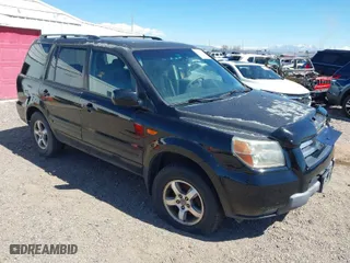 2008 Honda Pilot EX-L with VIN 5FNYF18598B027783, listed as a IAAI auction lot 41872532 with 225,562 mi miles. Bid and sale history available at carsss.com. Image 1.