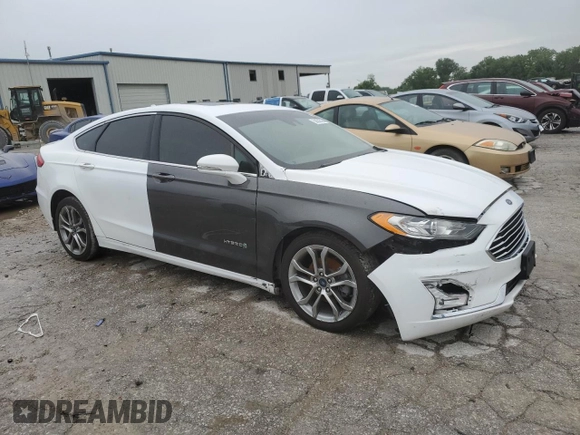 2019 Ford Fusion Titanium with VIN 3FA6P0RU5KR179916, listed as a Copart auction lot 58552525 with 110,035 mi miles and Clean title. Bid and sale history available at DreamBid. Image 4.