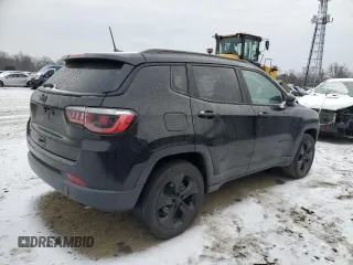 2020 Jeep Compass Latitude with VIN 3C4NJDBB6LT205290, listed as a Copart auction lot 86425454 with 68,670 mi miles and Salvage title. Bid and sale history available at DreamBid. Image 3.