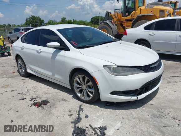2015 Chrysler 200 S z VIN 1C3CCCBB8FN715368, wystawiony jako IAAI lot #42492720 z przebiegiem 175 847 mil mil oraz . Historia ofert i sprzedaży dostępna na DreamBid. Obrazek 1.