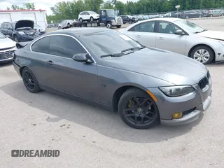 2007 BMW 3 Series 328xi with VIN WBAWV53517P077300, listed as a IAAI auction lot 42836153 with 180,804 mi miles and . Bid and sale history available at DreamBid. Image 1.