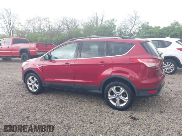 2013 Ford Escape SE with VIN 1FMCU0GXXDUB14120, listed as a IAAI auction lot 42060145 with 171,758 mi miles. Bid and sale history available at carsss.com. Image 14.
